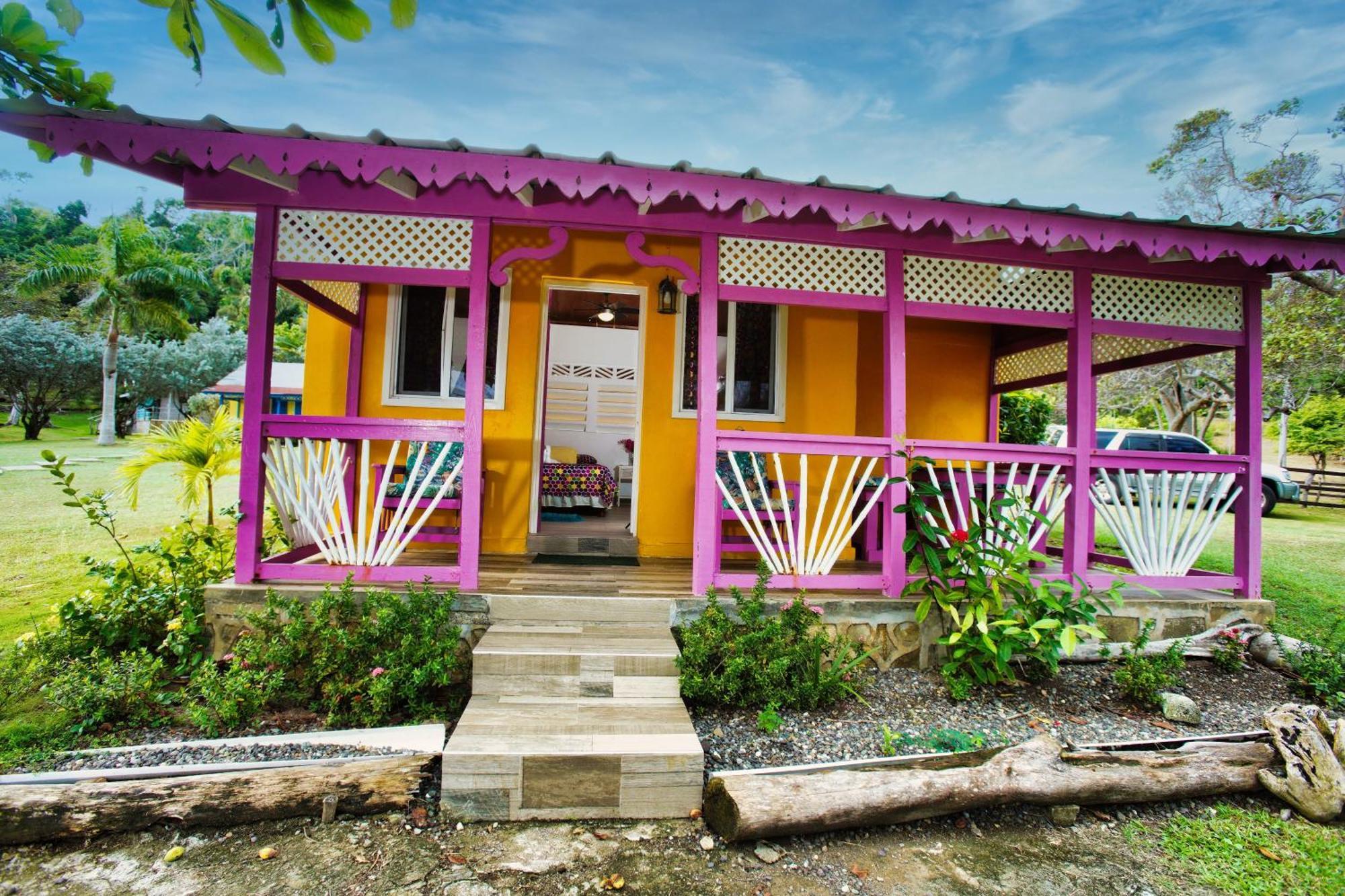 Strawberry Fields Together Robins Bay Exterior photo