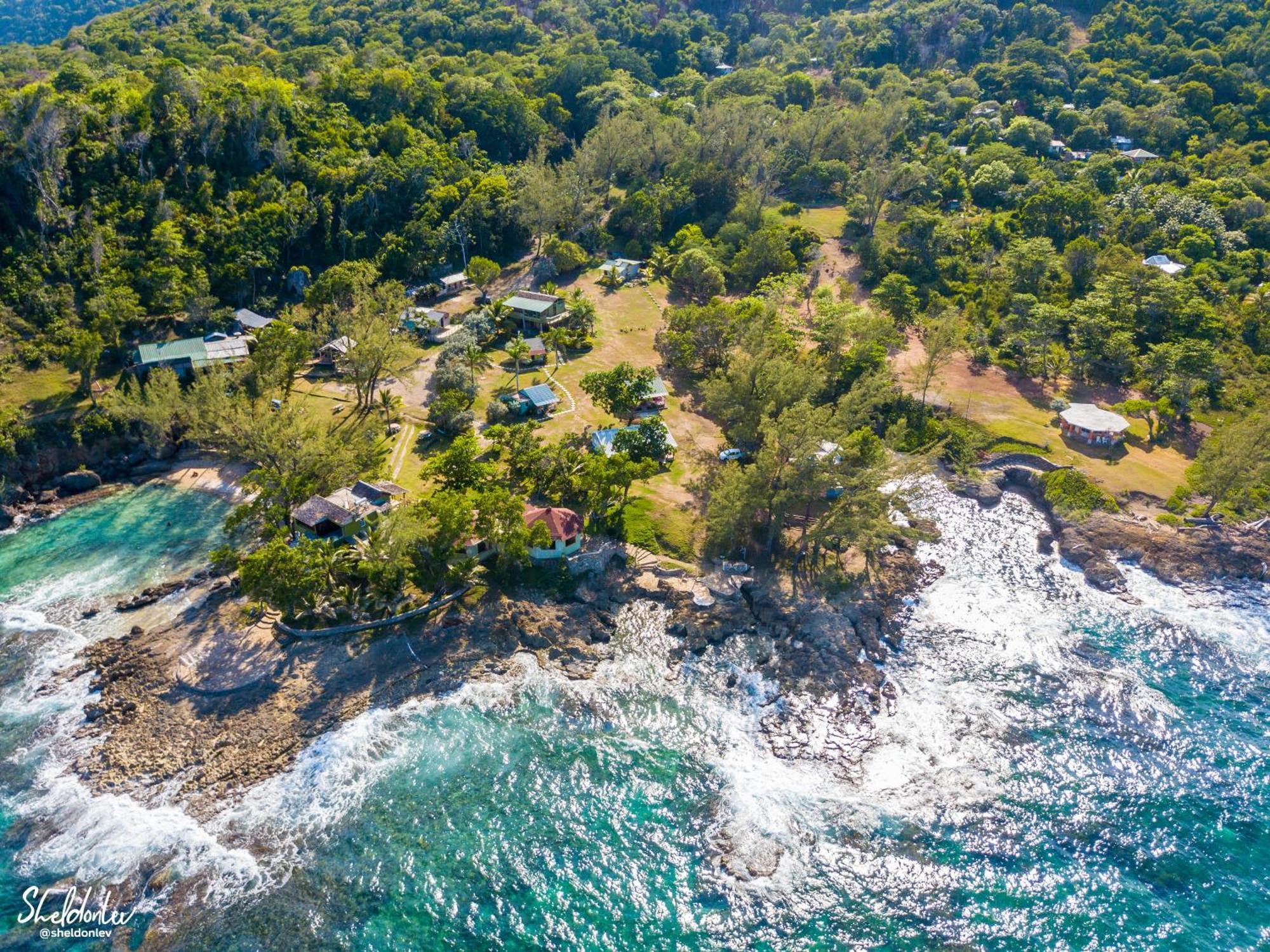Strawberry Fields Together Robins Bay Exterior photo