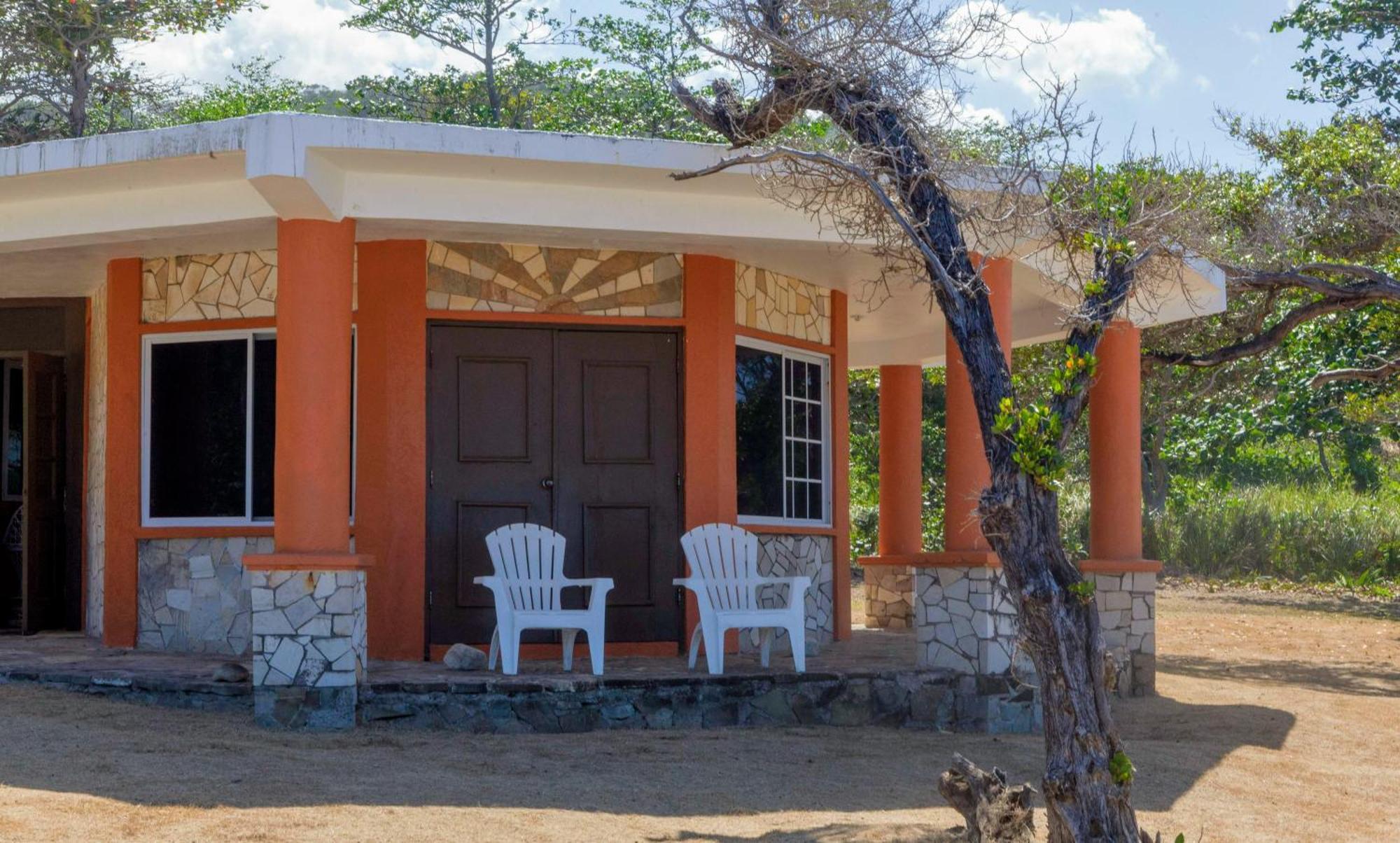 Strawberry Fields Together Robins Bay Exterior photo