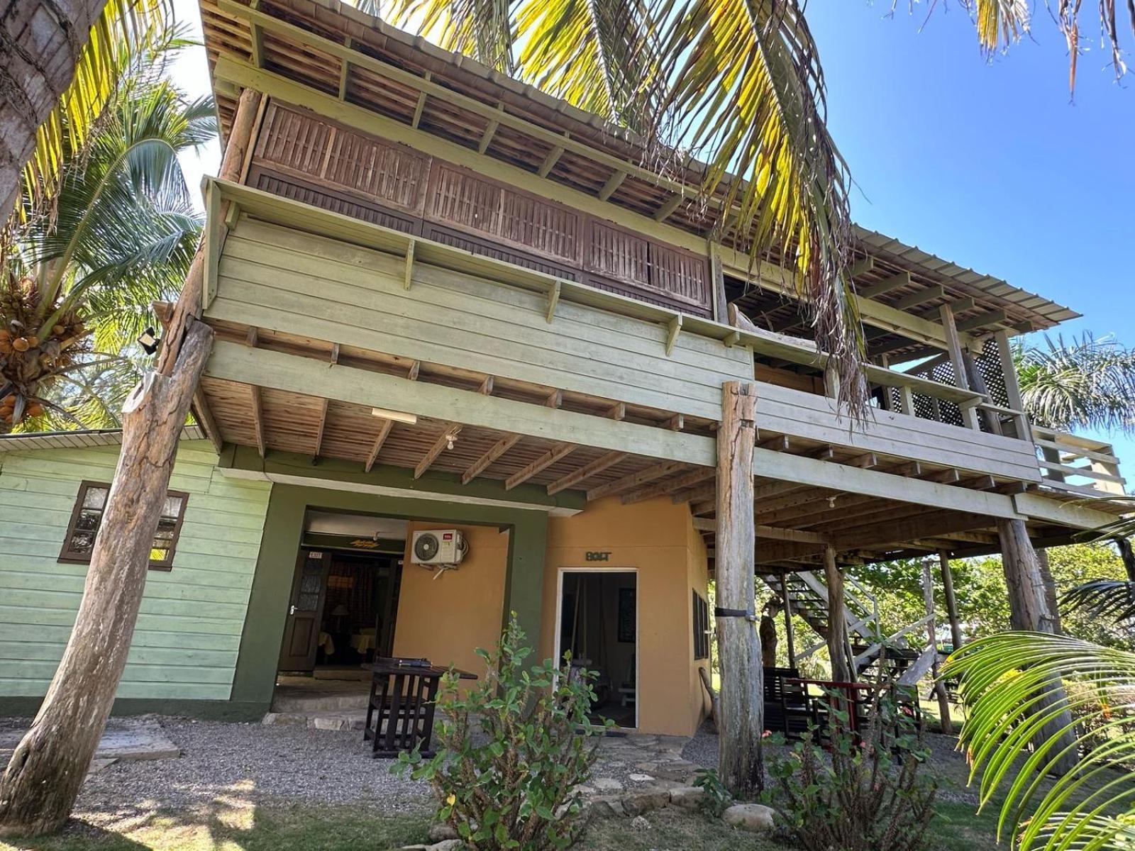 Strawberry Fields Together Robins Bay Exterior photo